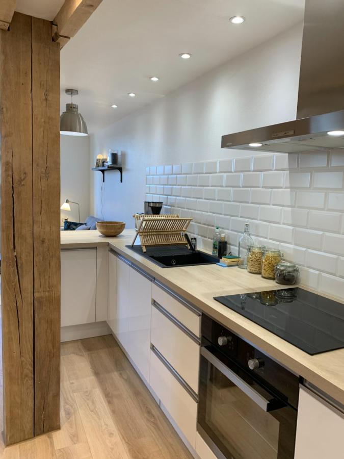 APPARTEMENT DUPLEX SAUMUR CENTRE, refait à neuf, à proximité du château Extérieur photo